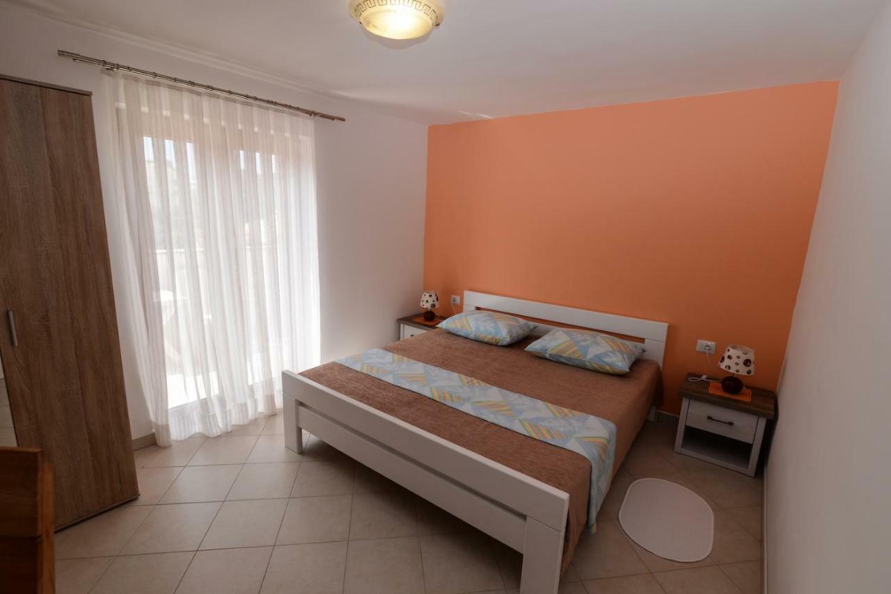 Amaryllis Residence, Apartment Diana & Deluxe Rooms With Shared Kitchen 베리로신즈 외부 사진